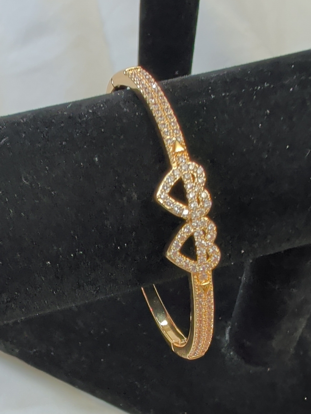 NWOT (419) Gold Plated Interlocking Hearts Pavé Crystal Cuff Bangle